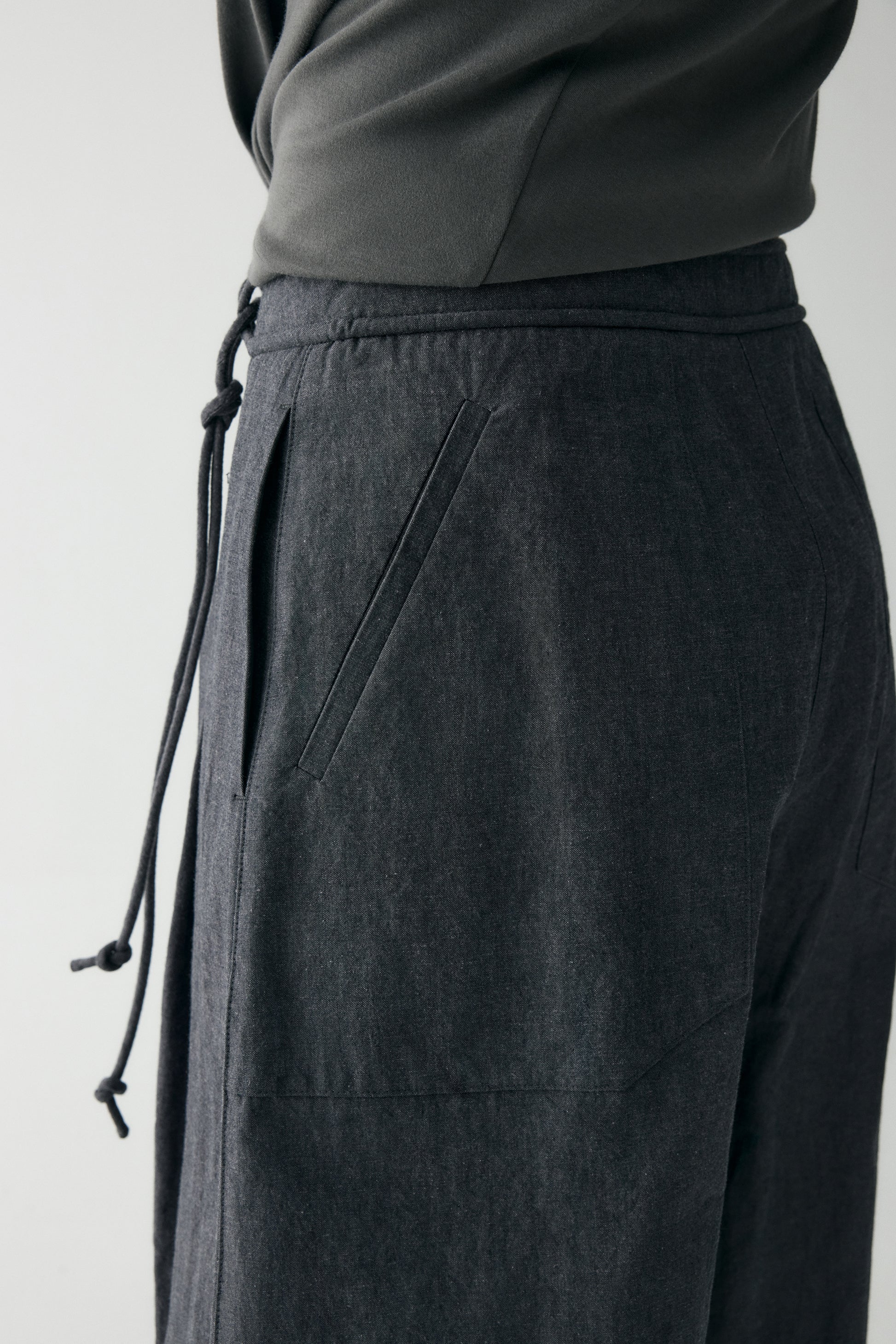 COTTON-LINEN BELTED PANTS